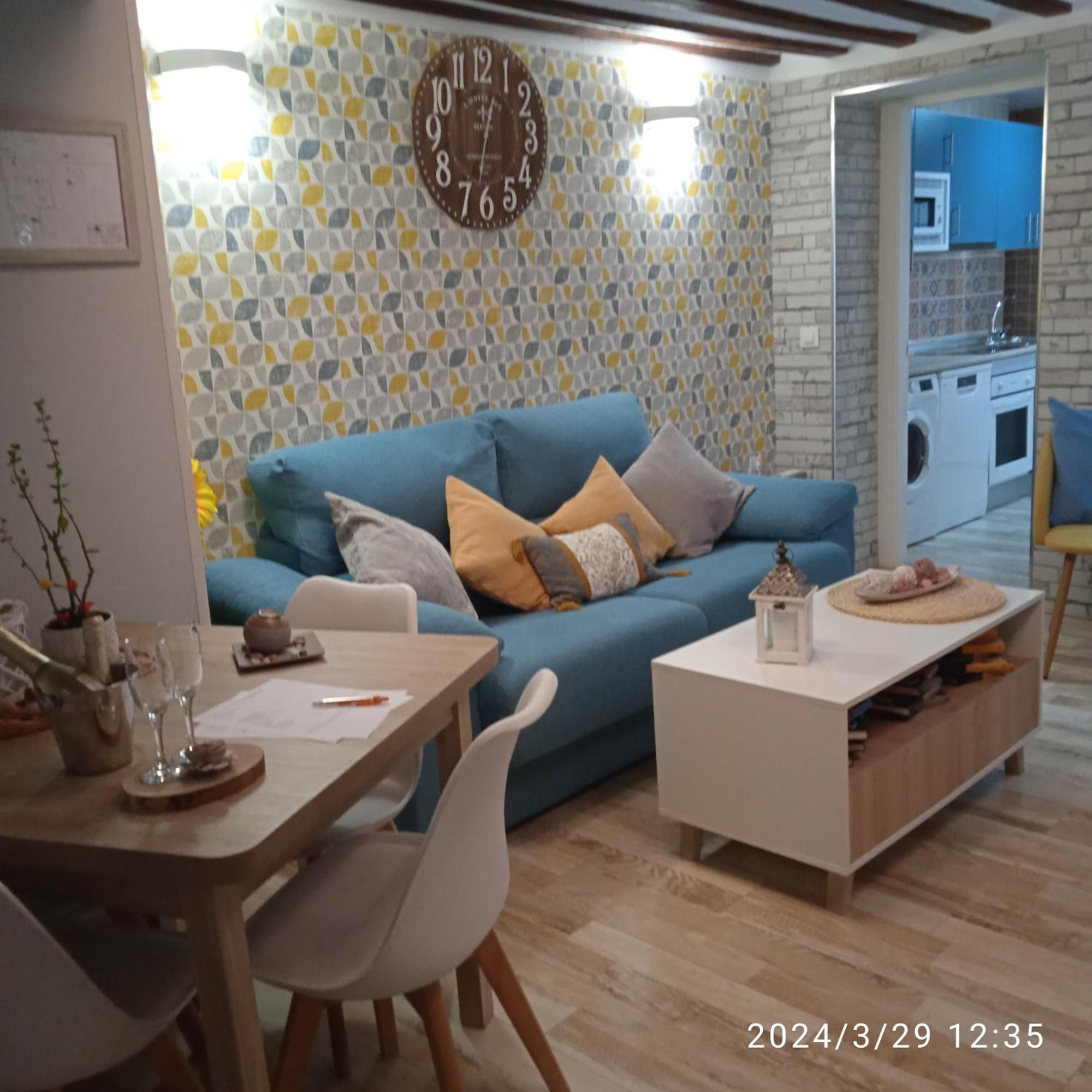 Apartamento Turistico El Empedrado De M&G Кольменар-де-Ореха Экстерьер фото